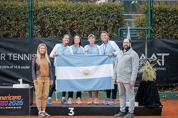 El equipo femenino alcanzó la tercera posición en el Campeonato Sudamericano Sub 14 Rosario 2026 (Crédito: Prensa AAT)