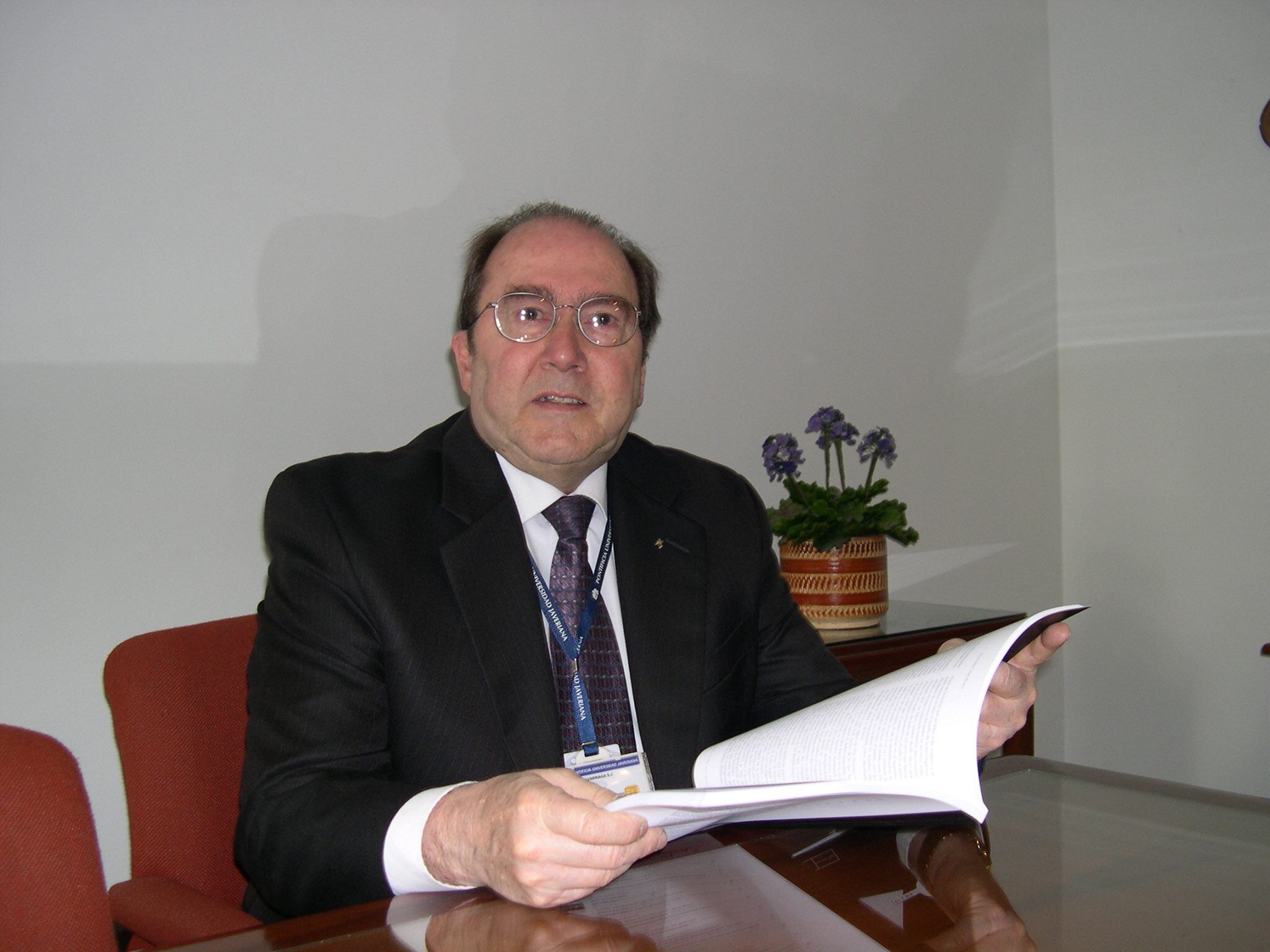 El sacerdote jesuita Darío Chavarriaga usó su poder para someter a los menores a actos sexuales abusivos- crédito Universidad Javeriana