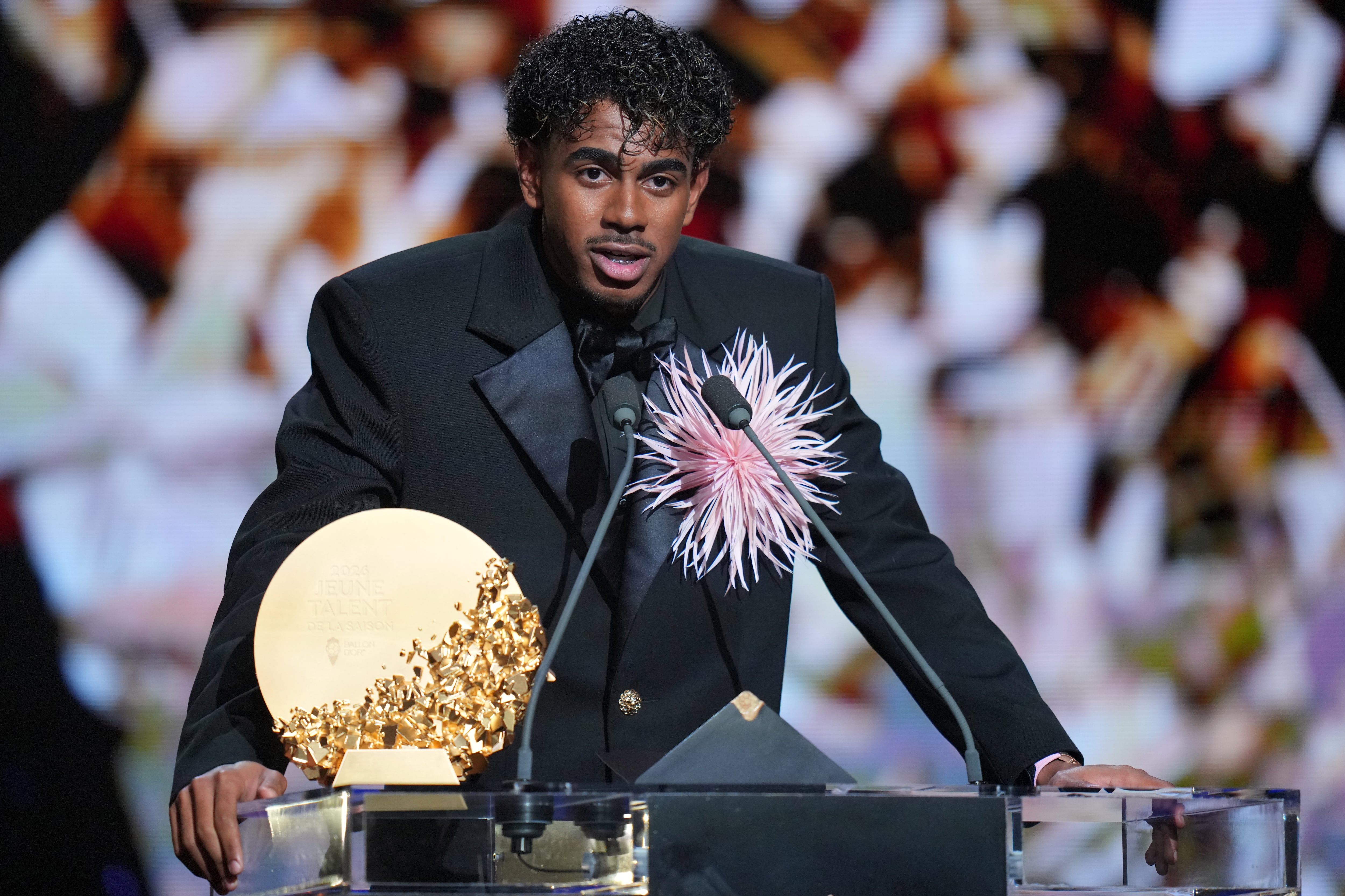 Lamine Yamal se quedó con el Trofeo Kopa al mejor talento joven por tercer año seguido (Créditos: AP/Kin Cheung)