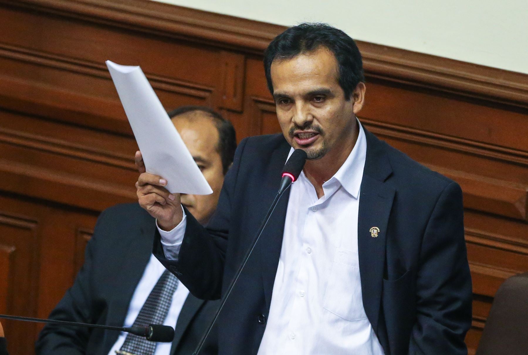 El excongresista del Frente Amplio, Humberto Morales, indicó que el Congreso debería proceder con una moción de vacancia contra la presidenta Dina Boluarte por el caso de sus relojes de lujo. (Foto: ANDINA)