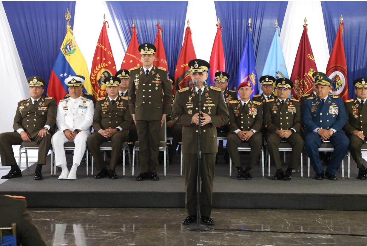 Integrantes del Alto Mando Militar, como el Comandante Estratégico Operacional, Hernández Lárez ha dado orden a la pirámide de la FANB para ejecutar la campaña contra Machado