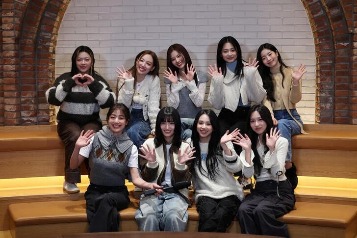 La salida de Jeongyeon reavivó la atención sobre las negociaciones de JYP Entertainment con Jihyo, Tzuyu, Chaeyoung y el resto de las integrantes de TWICE (REUTERS/Kim Hong-Ji)