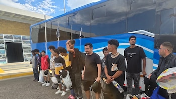 Al menos 17 venezolanos fueron expulsados de Medellín por cometer delitos en la capital antioqueña, anunció el alcalde Federico Gutiérrez: “Aquí manda la ley”
