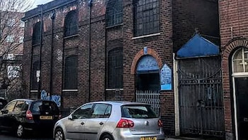 Un barrio londinense, en pie de guerra contra un centro de datos