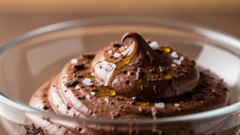 Receta de mousse de chocolate con aceite de oliva, rápida y fácil