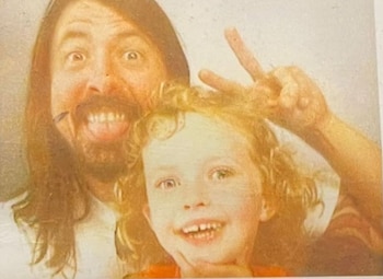 Violet nació en 2006, creciendo