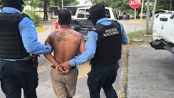Violenta jornada en el norte de Honduras deja cuatro muertos, dos policías heridos y cinco capturados