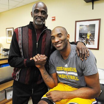 Craig Hodges con Kobe Bryant