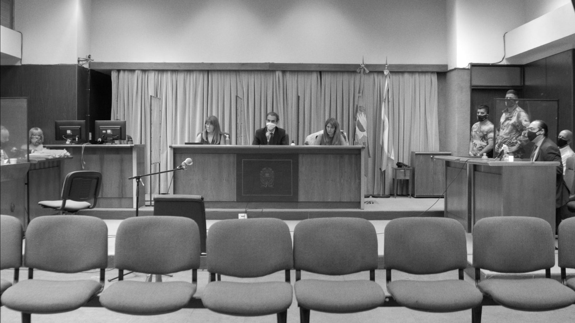 El excura pederasta, Carlos Eduardo José, fue llevado a juicio por Mailín Gobbo en 2021 y el tribunal lo absolvió alegando la prescripción de los hechos. Al años siguiente Gobbo apeló y logró revocar el fallo. Cuando el excura iba a ser condenado se fugó. Continúa prófugo