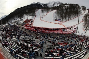 461593211SM00198_Alpine_Ski