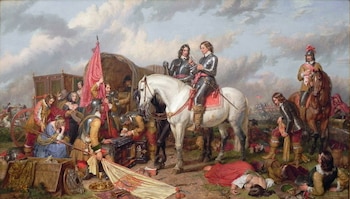 Pintura de hombres a caballo y a pie con armadura, mujeres y un carro. También se observan un baúl abierto, banderas, armas y cuerpos en el suelo