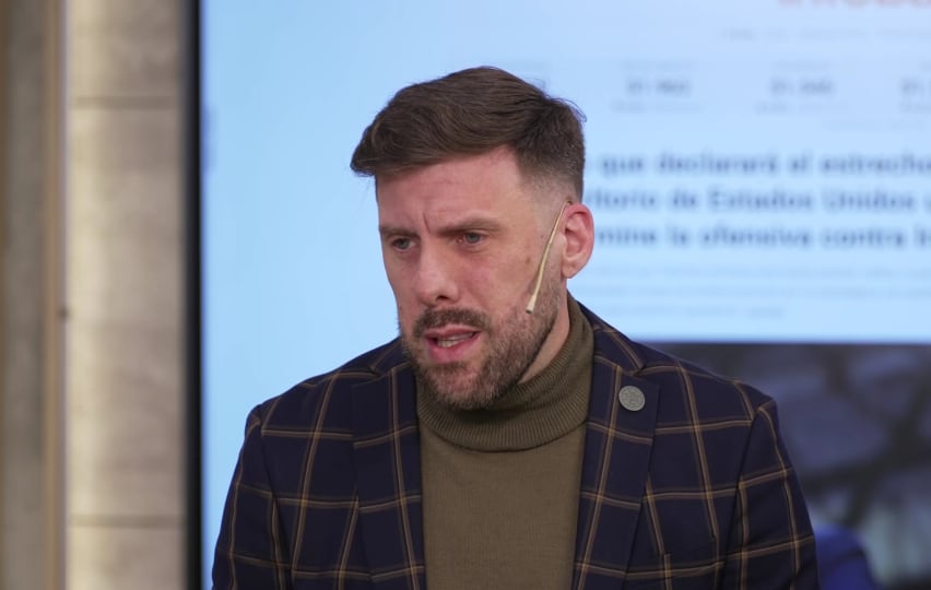Hernán Navarro advirtió que la hiperconectividad volvió a los chicos una población hipervulnerable frente al grooming y la violencia digital (Infobae en Vivo)