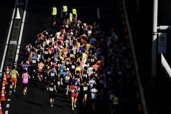 Una iniciativa individual documentada por una atleta evidenció el papel de los recursos sensoriales en carreras de larga distancia, lo que motivó a otros deportistas a considerar nuevas alternativas para enfrentar la fatiga (REUTERS)