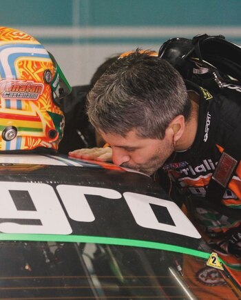 Fue un amigo quien lo