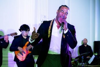 El cantante cubano Yotuel Romero fue reconocido con el galardón “Beacon of Freedom" en la Champion of Freedom Dinner & Celebration del Asam Smith Center
