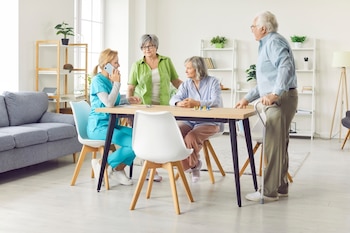 "Tenemos que empezar a enseñar, especialmente a los más jóvenes, que probablemente deban planificar una vida de 90 o 100 años", recomienda José (Foto: Shutterstock)
