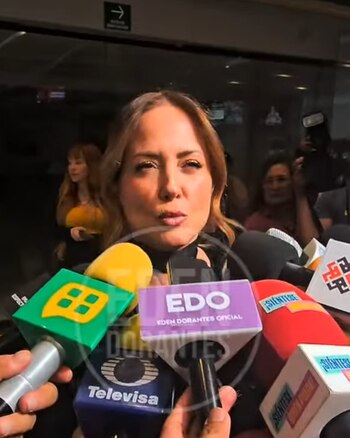 El sábado, Legarreta develó la