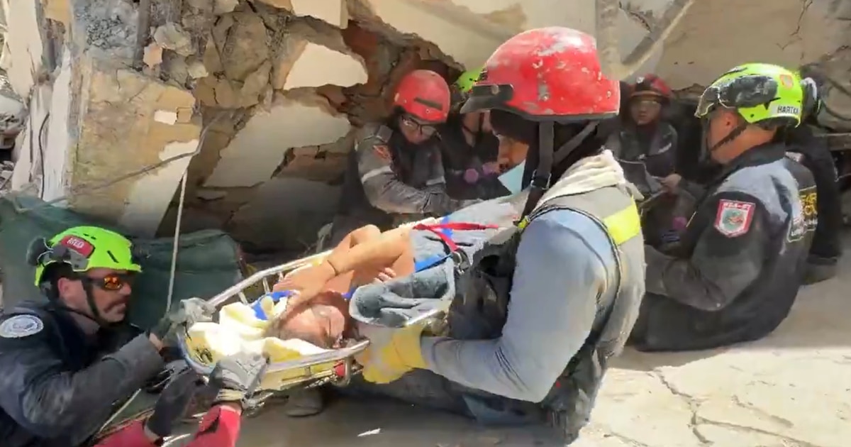 A U.S. brigade in Venezuela carried out a shocking rescue of a mother and her 9-month-old baby from the rubble