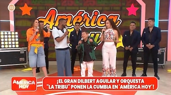 O cantor de cumbia Dilbert Aguilar teve problemas no 'América Hoy' ao confessar sua paixão pela apresentadora Janet Barboza. Ele até disse que dedicou uma música para ela!