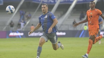 Facundo Castelli defendió la camiseta de Emelec entre el 2024 y 2025. - Crédito: Difusión