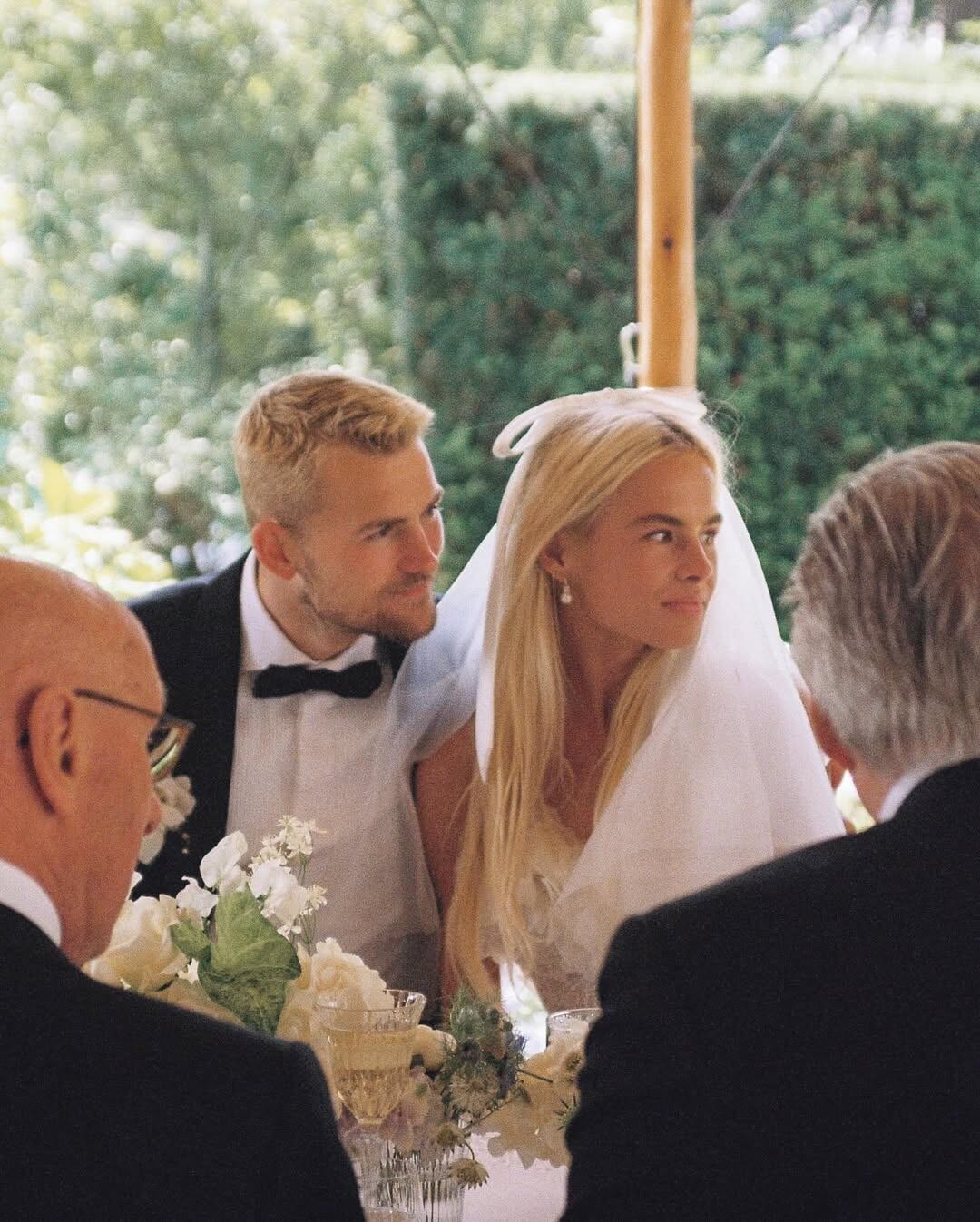 La imagen de la boda de de Ligt y Annekee hace poco más de un año