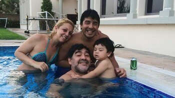 Carnevale junto a Diego Maradona,