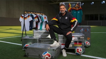 Jürgen Klopp asumió como entrenador de Alemania luego de otro traspié en el Mundial y anunció cambios en la selección