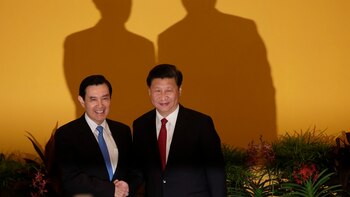 Xi recibe al exlíder taiwanés