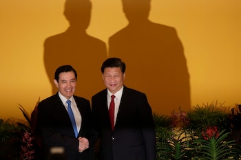Ma Ying-Jeou (izquierda) y Xi