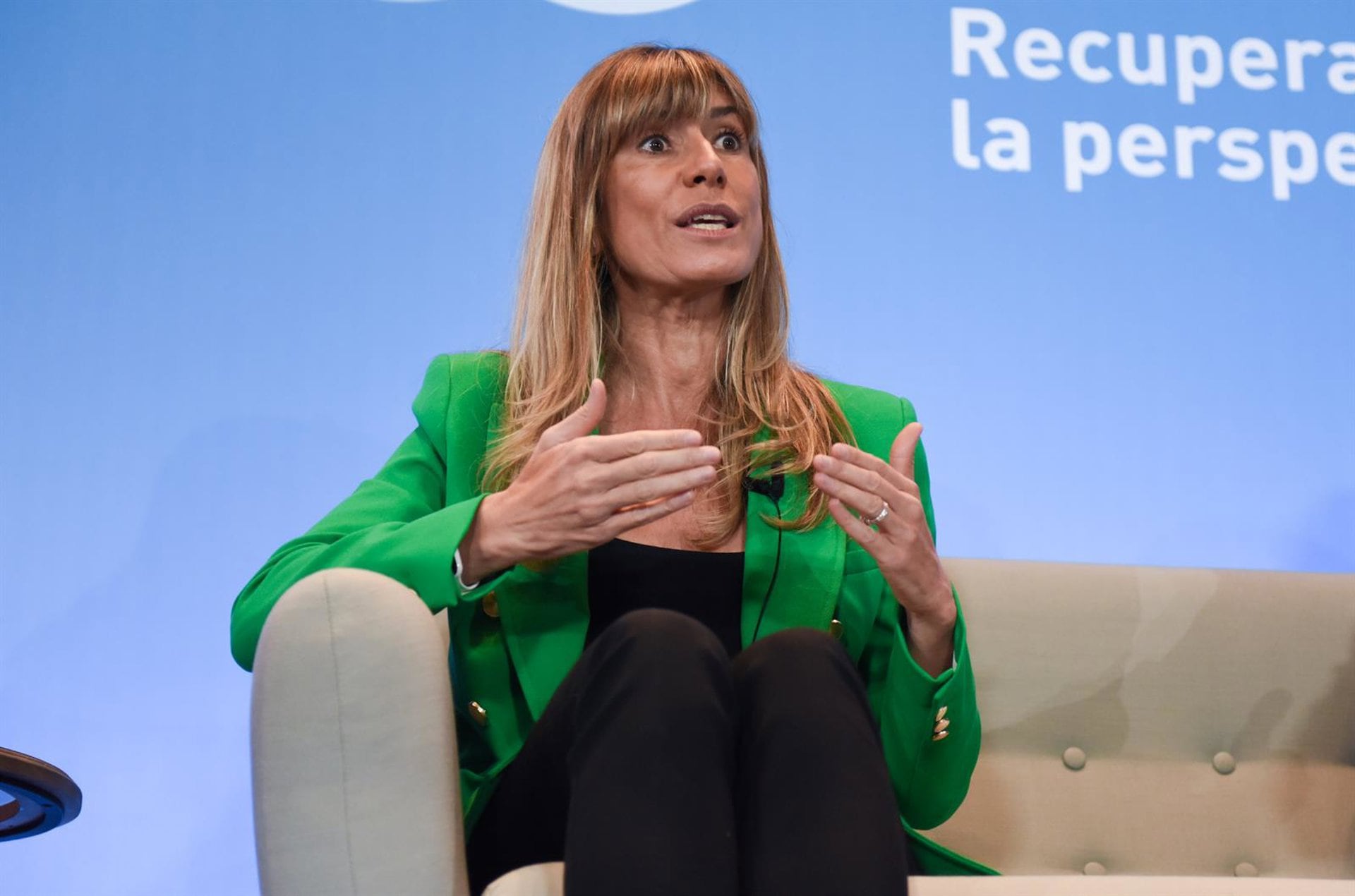 22/10/2021 La directora de la cátedra extraordinaria de Transformación Social Competitiva de la UCM y responsable del grupo de Transformación Social en Women Action Sustainability (WAS), Begoña Gómez, participa en la tercera jornada de las Jornadas de Sostenibilidad de Grupo Red Eléctrica sobre Aspectos Sociales en el Museo Reina Sofía, a 22 de octubre de 2021, en Madrid, (España). Con las Jornadas de Sostenibilidad 2021, desde el Grupo Red Eléctrica, quieren impulsar la acción desde una visión conjunta, compartida y en alianza, reflexionando de forma colectiva en un foro de debate que contribuya a crear un futuro sostenible.
POLITICA
Gustavo Valiente - Europa Press