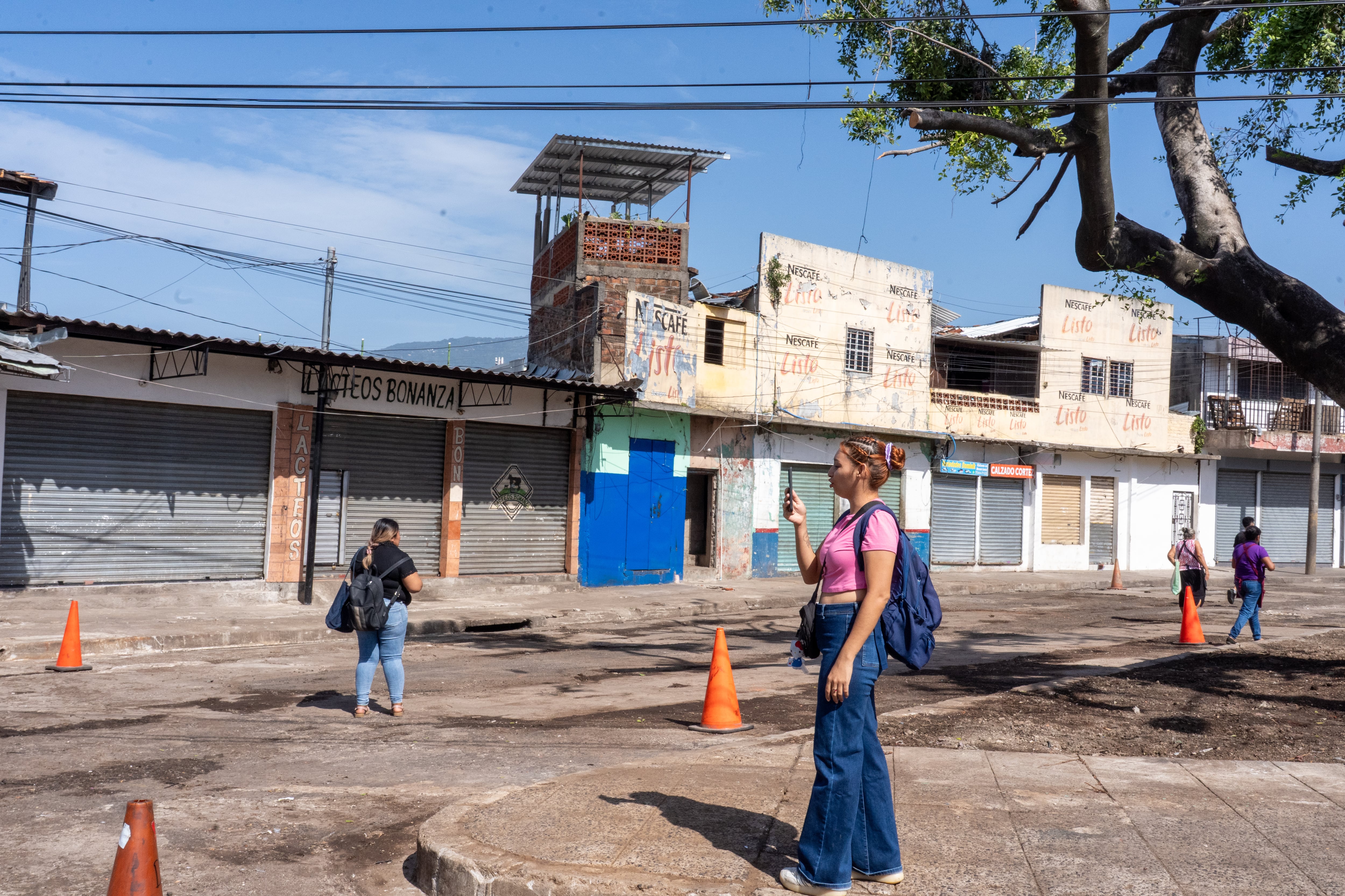 Los equipos municipales realizaron una limpieza integral antes de la reapertura. (Cortesía: Alcaldía de San Salvador)