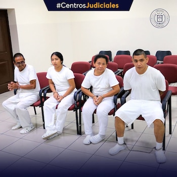 El Tribunal Quinto de Sentencia de San Salvador impuso penas de hasta 45 años de cárcel a los procesados por el homicidio de un recién nacido en San Martín (Cortesía: @JuzgadosSV).