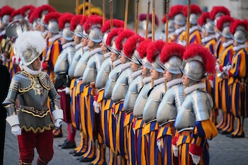 Guardia Suiza (Andrew Medichini / Associated Press)