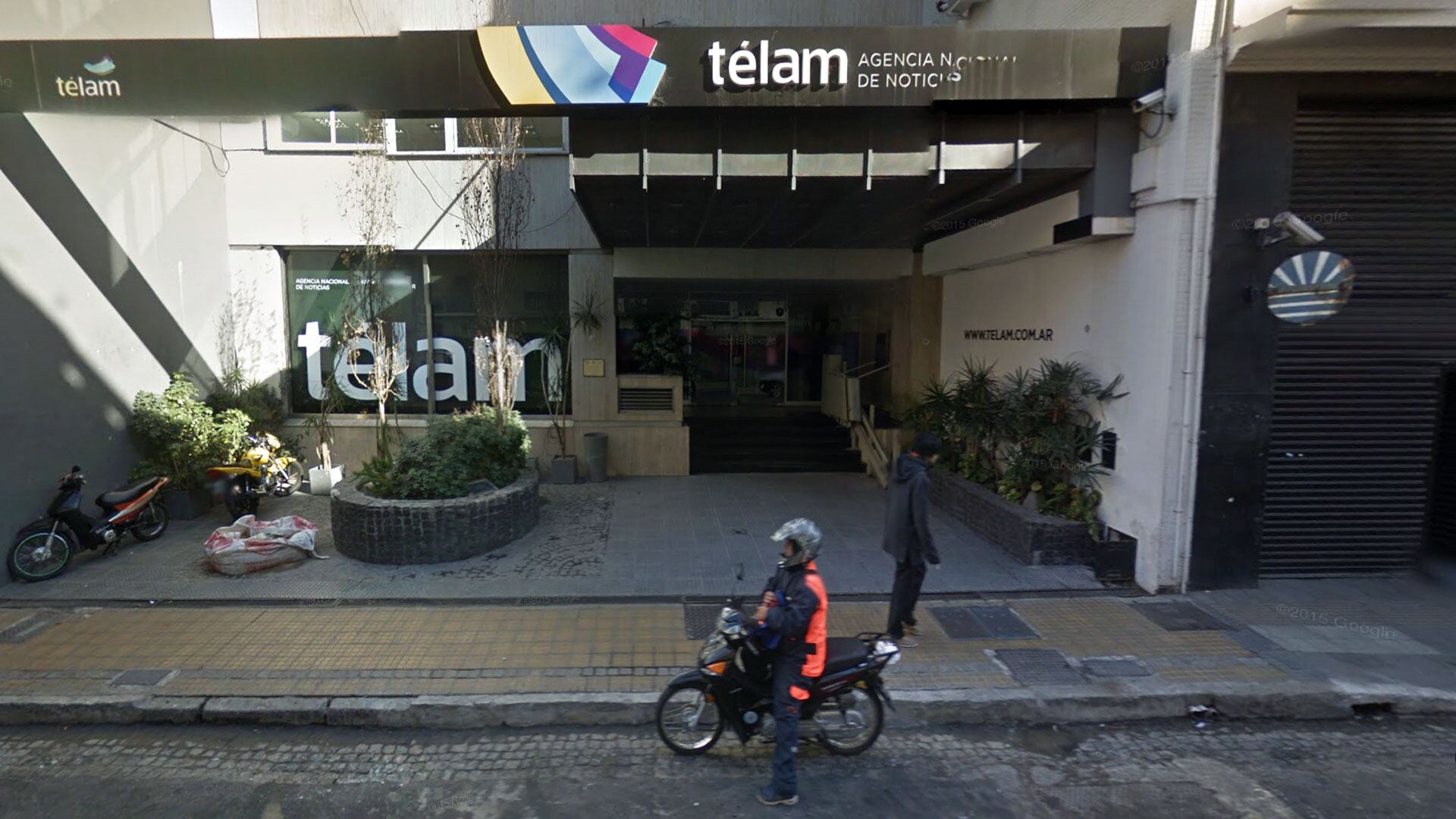 Uno de los mayores recortes se implementó en la ex agencia Télam, ahora reconvertida en Apesau