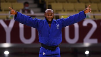 Fonseca celebra su primera medalla