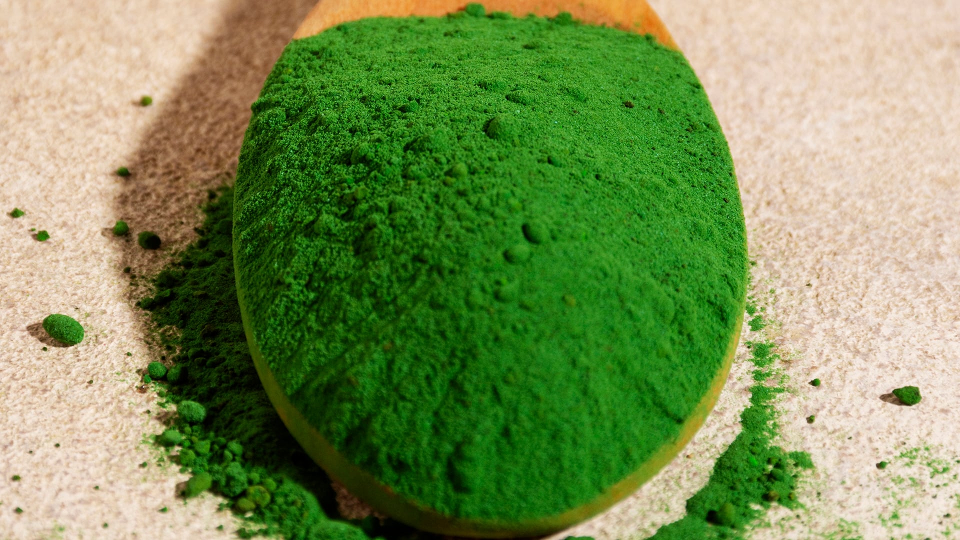 La espirulina, el alimento en polvo que concentra hasta 70 gramos de proteína