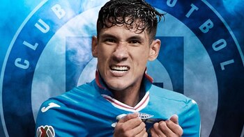 Uriel Antuna se bautiza para