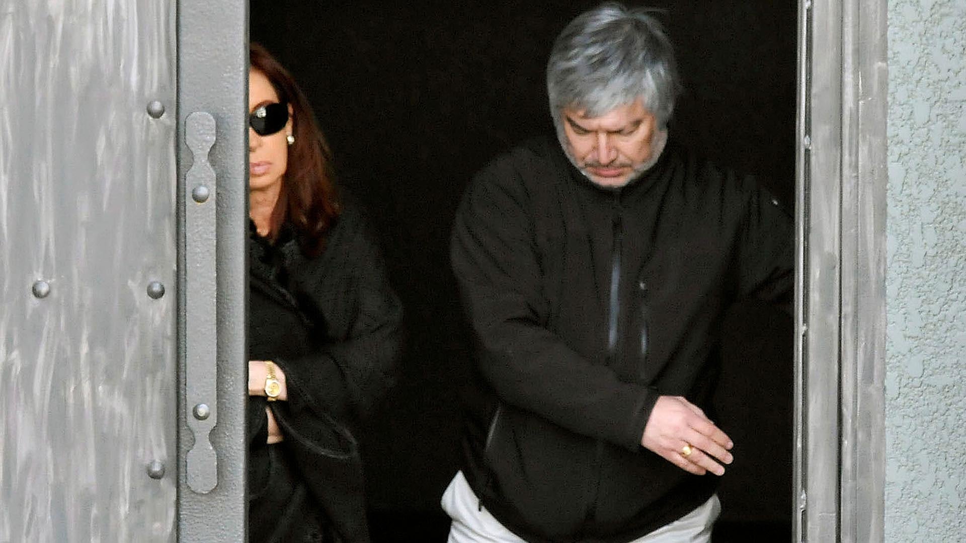 Cristina Kirchner y Lázaro Báez en el Mausoleo de Néstor Kirchner
