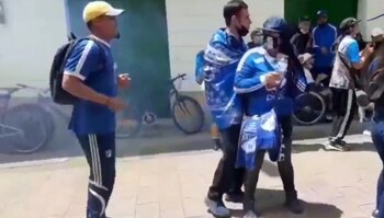 Hinchas de Millonarios en plantón