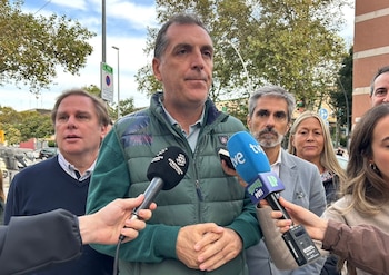 23/10/2026 El portavoz de Seguridad e Inmigración de Vox y cabeza de lista al Congreso por Ávila en las elecciones generales, Samuel Vázquez, junto al portavoz en el Parlament de Catalunya, Joan Garriga
ESPAÑA EUROPA CATALUÑA POLÍTICA