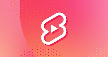 02/10/2026 Logo de YouTube Shorts..
YouTube ha actualizado sus sistemas de recomendación en Shorts para priorizar más el contenido original y reducir el alcance del contenido resubido por otros creadores que no aporten nada propio, de cara a frenar prácticas que vulneran las políticas de spam.
POLITICA
YOUTUBE