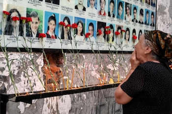 Eran las 13.04 cuando se