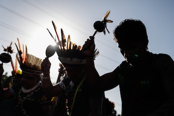 Indígenas participan en la Marcha
