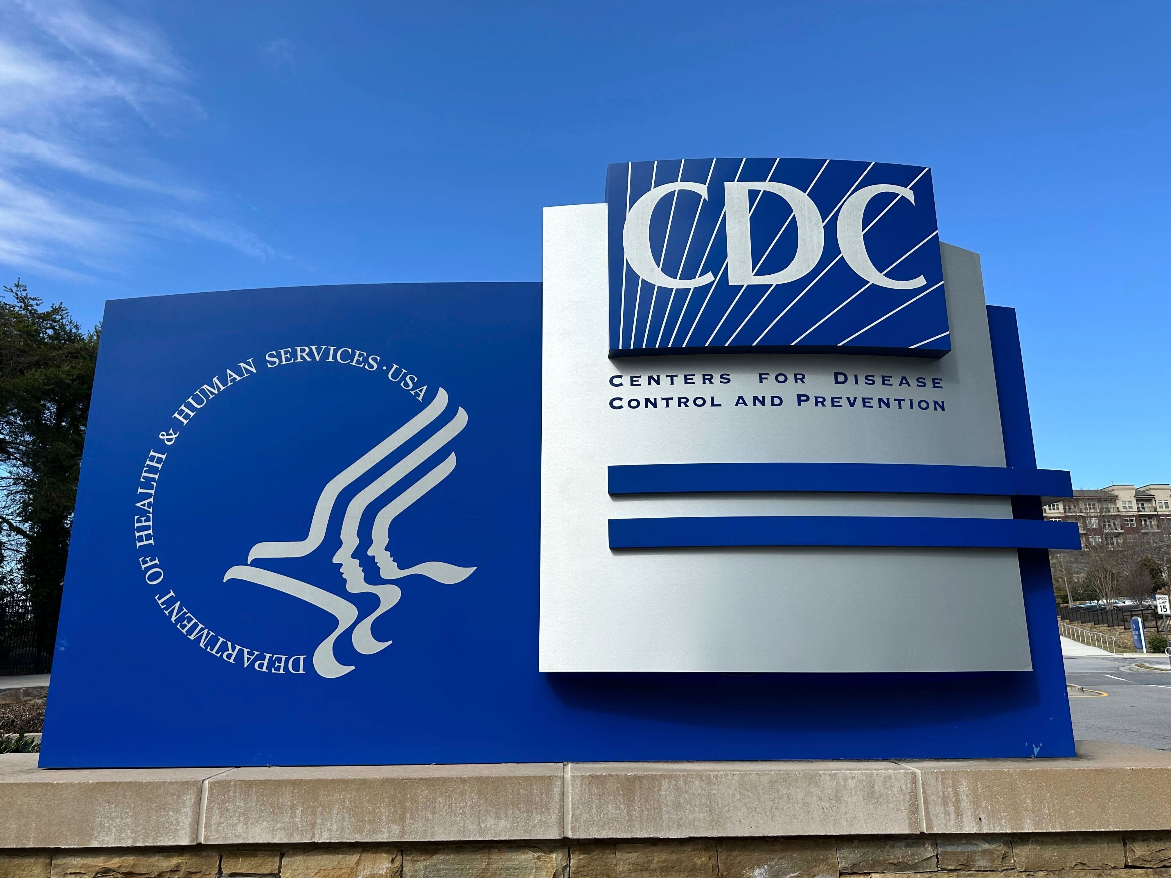 Una exsupervisora de los CDC admitió robar más de 190.000 dólares mediante un esquema de facturación fraudulenta que afectó fondos públicos (AP Foto/Jeff Amy, Archivo)