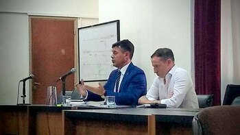 Grippo junto a su agobado