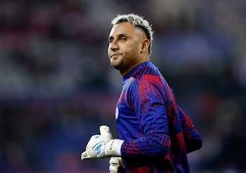Keylor Navas Gamboa, referente absoluto del deporte costarricense. Su labor comunitaria a través de la fundación "Tiempos de Esperanza" es pilar clave para el reconocimiento en el Congreso. REUTERS/Stephane Mahe