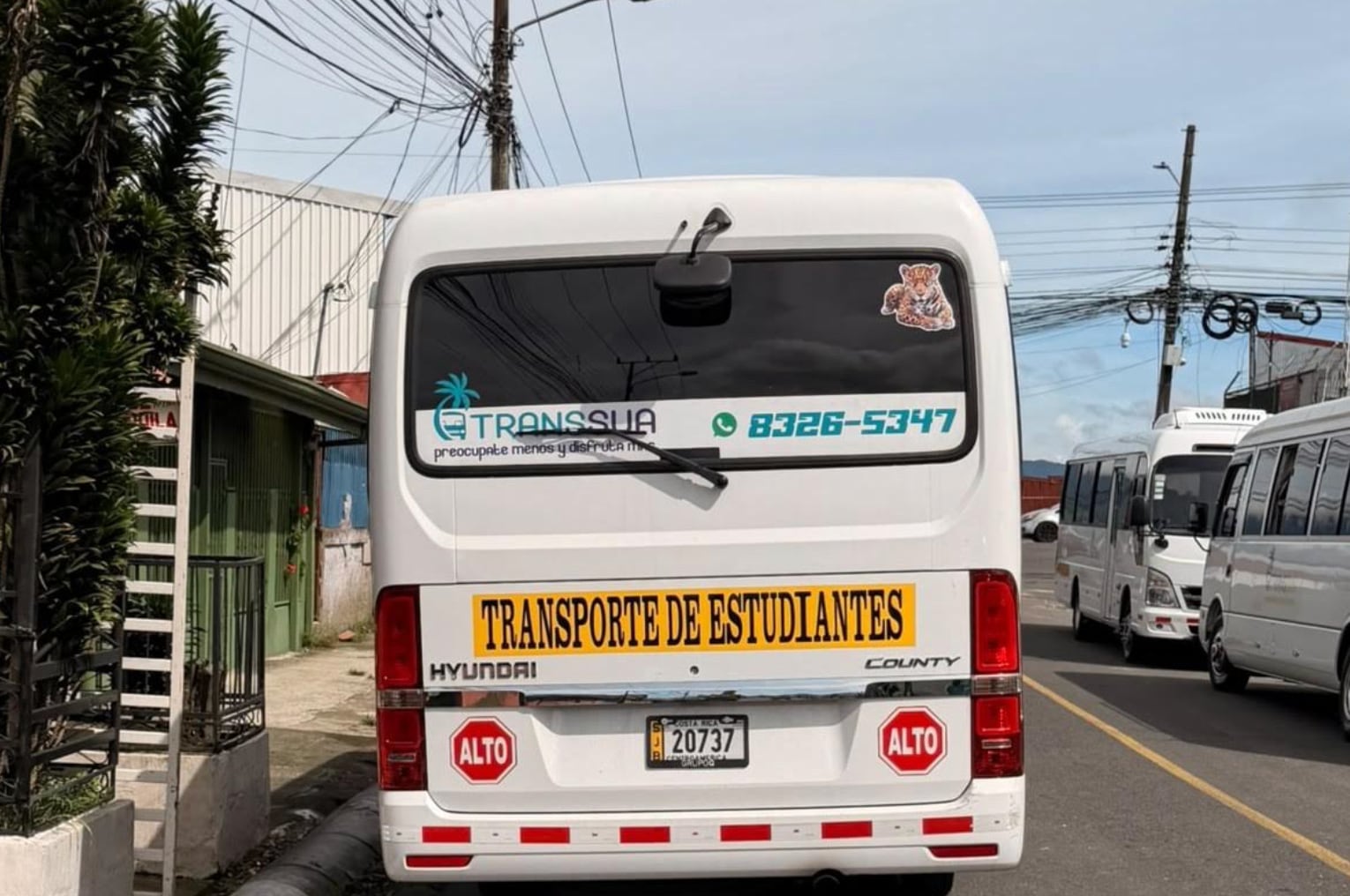 La Asociación de Transportistas ATRAE SOS advierte que algunas empresas de transporte estudiantil podrían perder hasta ₡10 millones. Crédito: TRP Lab