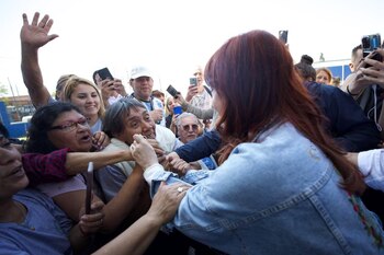Cristina Kirchner suma actos y