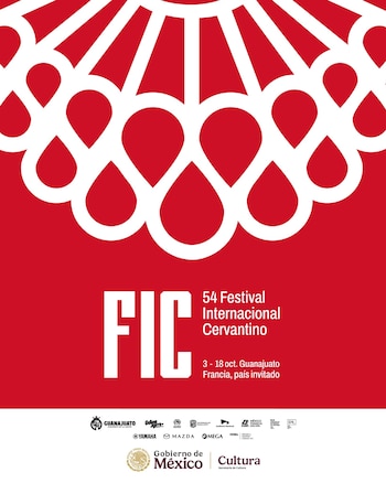 Cartel vertical de fondo rojo con diseño blanco de formas geométricas y semicírculos en la parte superior. Incluye texto del Festival Cervantino y logos