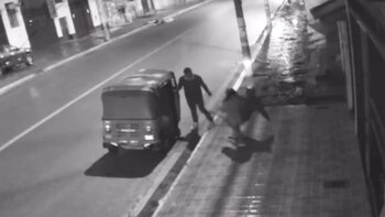 Policía agrede brutalmente a su